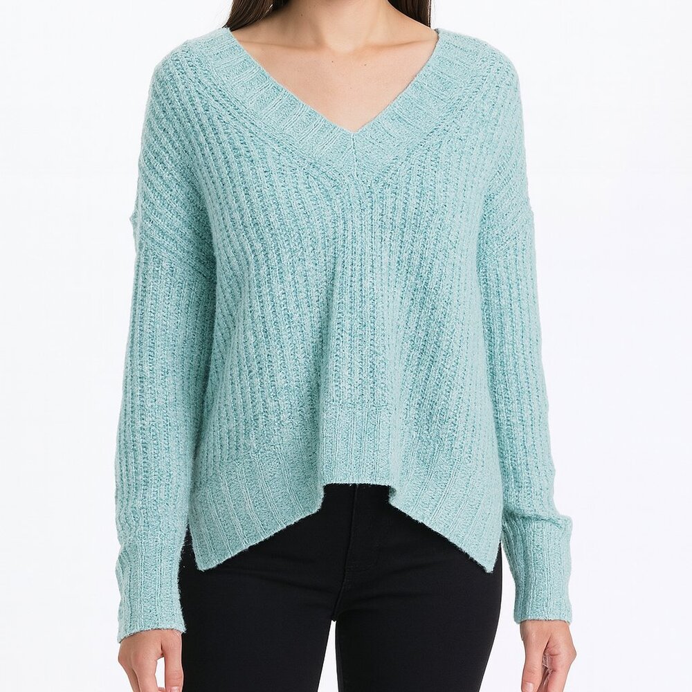 Light Blue Knit Sweater Size S V-Neck Soft Textured Pullover Cozy Winter Top